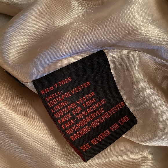 Adrienne Landau Cream Tan Faux Fur Poncho Size Large - Picture 7 of 7